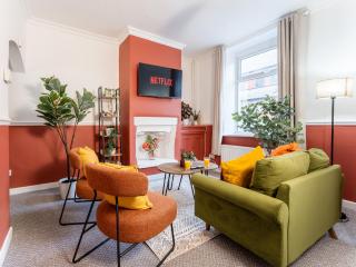 Spacious Modern 2BR Sleeps 4 Relocators Burnley - 9