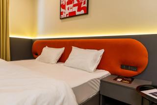 Skystay Elite Suites - Omaxe Hazratganj - 5