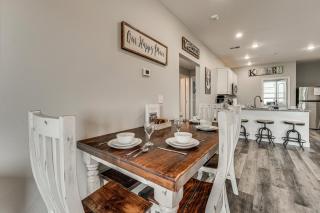 Branson Getaway Near SDC, TRL with views of Strip - 5