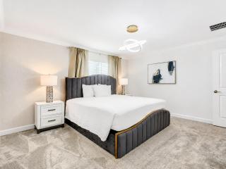 Dreamy Disney Thematic 4BR with Private Pool - 4