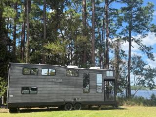 Waterfront Glamping Retreat Near Navarre Beach - 3