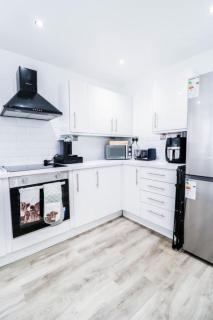 3BR Family Retreat with Free Parking Bexleyheath - 3