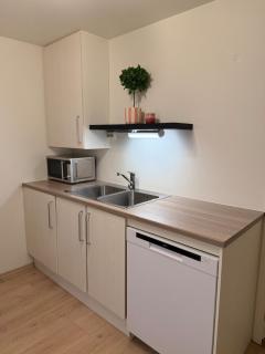 Arctic Escape- Stylish Apartment in Central Tromsø - 1