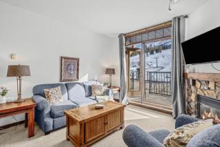Mountain Hideaway with Hot Tub and Gym Sleeps 4 - 3