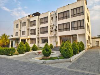 Hotel Malhargad - 1