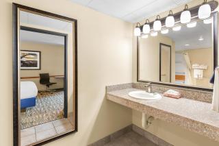 Best Western Center Pointe Inn - 4