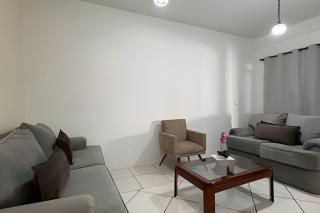 Casa com 3 Quartos e 2 Banhos - Localização top - 0