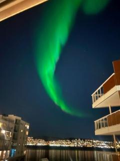 Apartment Sleeps 5 with Parking - 0
