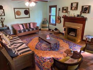 Shasta Valley Eclectic Cabin On 20 acres RRG - 9