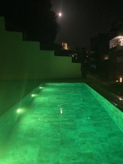 Pool&Rooftop Apartment - 5