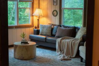 Charming Creekside Villa with Hot tub - 3