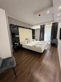 VIP City Resort - 2