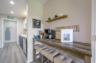 Perfect Location! Amazing Views & Close to it ALL! - 1