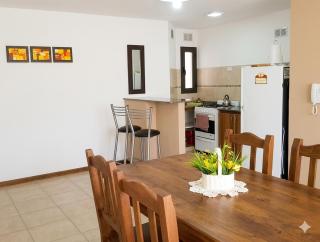 CÓRDOBA DEPARTAMENTO CÉNTRICO-OPCIÓN COCHERA-cerca Sanatorio Allende-Kempes-Plaza de la música-clinicas de ojos-Imgo-shopings-Univ Siglo 21- - 5