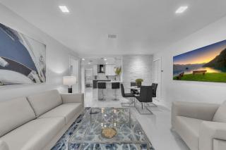 Casa Mykonos Modern 2BR Near Coral Gables - 5