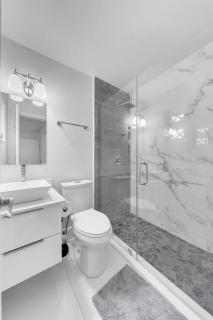 Casa Mykonos Modern 2BR Near Coral Gables - 2