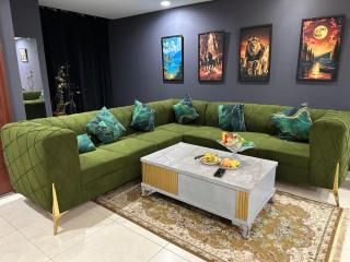 Signature 1Bed with Private terrae and 2 Washroom in Gold Crest Shopping mall - 3
