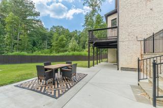 Home Theater • Patio • Sleeps 12 - 4