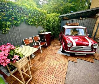 Ama Hyg Atelier Private Courtyard Suite,Beach, Metro & City Access - 4
