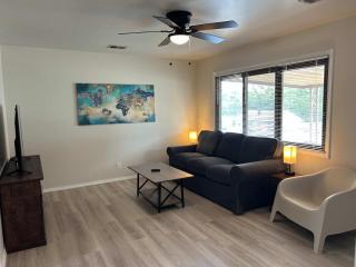 Loveland Family Home 3BR 1Bath Free Parking - 8