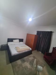 Larry Apartments - 4