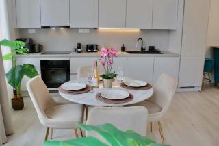 UNO Brand New AC Apartment in City Center - 5