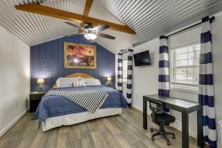 Boutique Retreat Minutes From Round Top! - 9