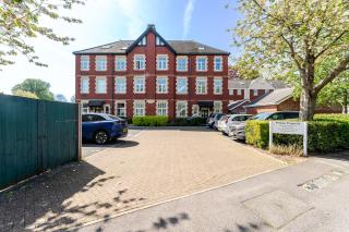 Delightful 3 Bed Apartment in Ham Green Bristol - 7