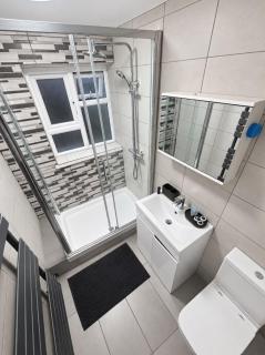 Modern 1 Bed Apartment Near Warwick Uni Free Parking Fast WIFI - Tile Hill - 4