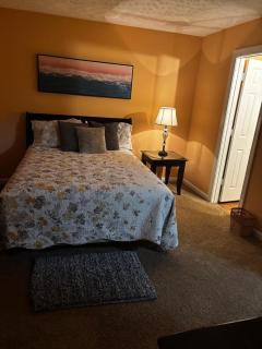 2BR Cozy Comfort - Mins to Historic STM Amusement Park! - 2