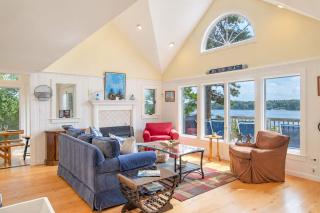 Waterfront on Follins Pond - Dennis - 0