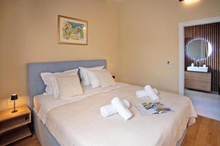 Villa Vistara With Pool - Happy Rentals - 2