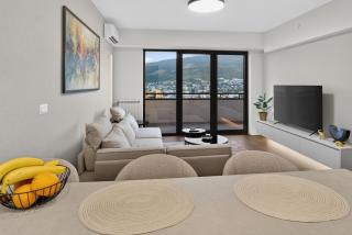 Grand River Lux Apartment - 6