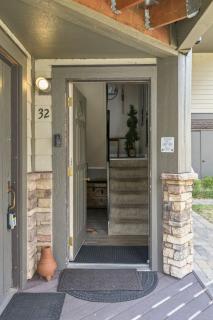 Tahoe Keys Loft Condo Garage Near Casinos and Lake - 3