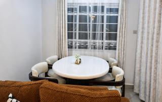 Zuri Cozy Stays, Grand Midtown Apartments, Ngara - 4