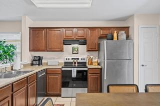 Vibrant Austin Home Made for Six and Long Weekends TX 3BR 2BA by Austin Vacay - 8