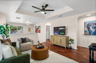 Vibrant Austin Home Made for Six and Long Weekends TX 3BR 2BA by Austin Vacay - 5