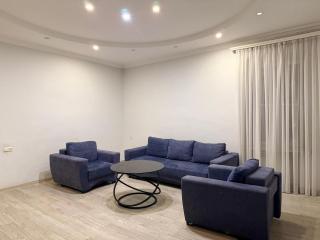 Cascade Apartment - Middle of CITY CENTER - Cozy and Spacious 2Bedroom Apartment - 0
