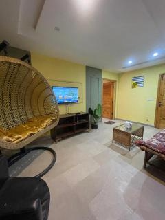 Signature Suites - 4