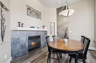 Large Group Home in Meridian Theater Room Patio - 3