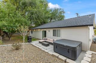 Nampa Sugar House, near walking paths wHOT TUB! - Nampa - 7