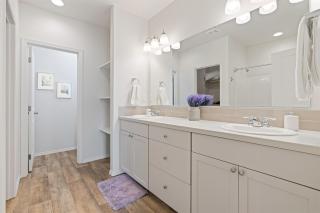 The Explorer! Extra Game Room, Fire pit Sleeps 10! - 5