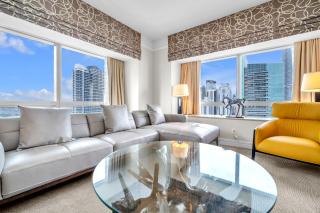 Four Seasons Hotel Miami Luxury Two Bedroom City View Suite- Free Parking - 2