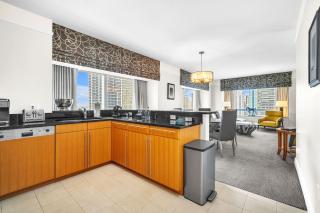 Four Seasons Hotel Miami Luxury Two Bedroom City View Suite- Free Parking - 9