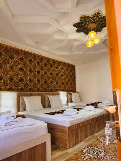 LOLA Boutique Hotel - 9