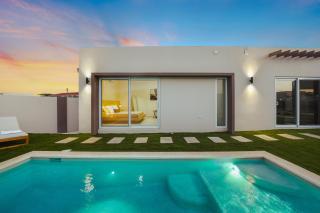 Stylish Villa, Quiet Aruba - 3