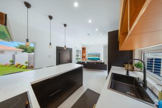 Stylish Villa, Quiet Aruba - 7