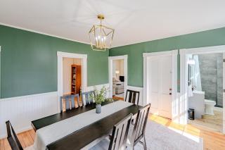 Modernized Historic Mountain Getaway - 4