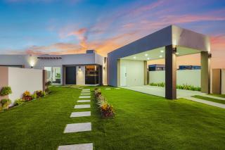 Stylish Villa, Quiet Aruba - 1