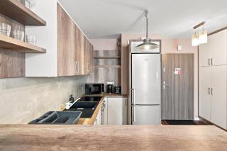 Kopisto Riverside Chic Apartment by BookibgHost - 9